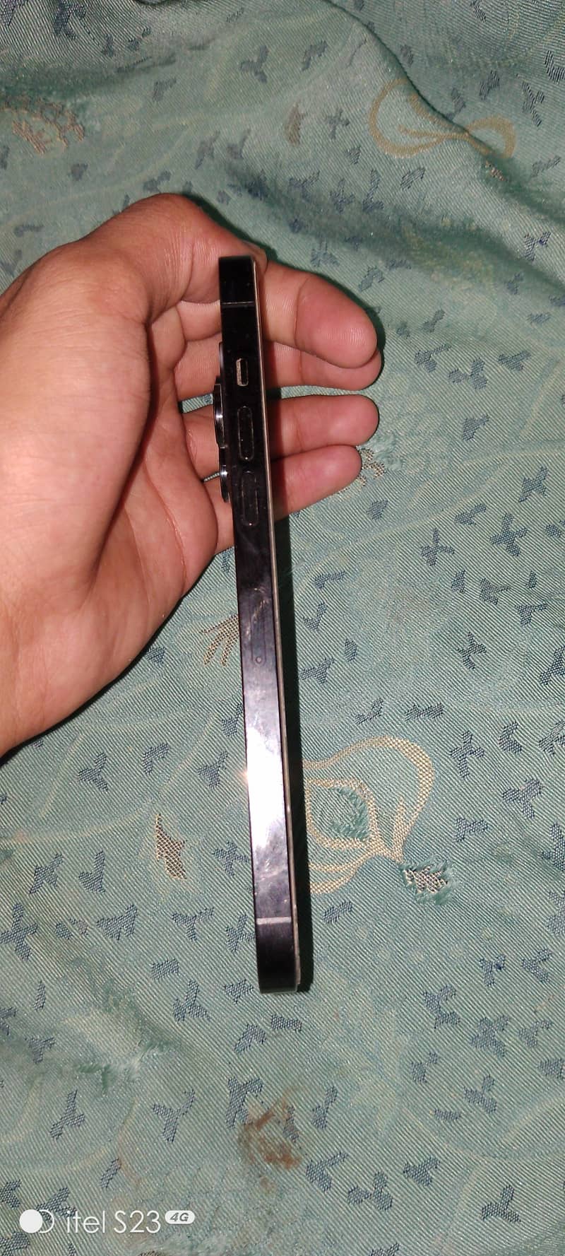 Apple iPhone 14 Pro Max 1