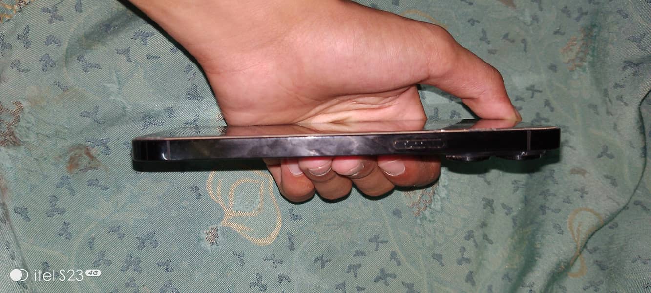 Apple iPhone 14 Pro Max 3
