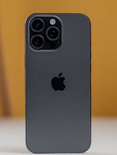 Apple iPhone 16 Pro Max
