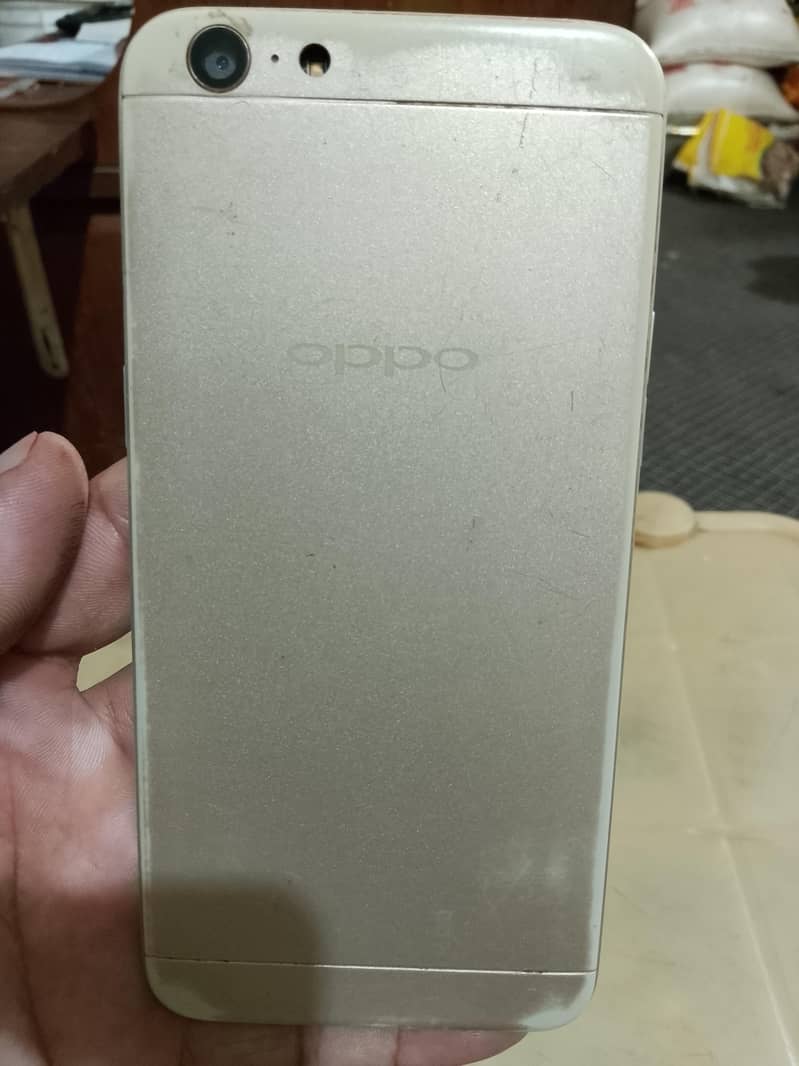 OPPO A57 4