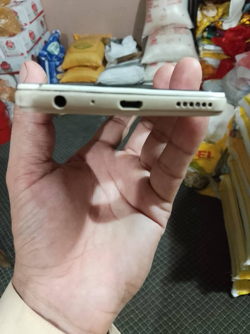 OPPO A57 5