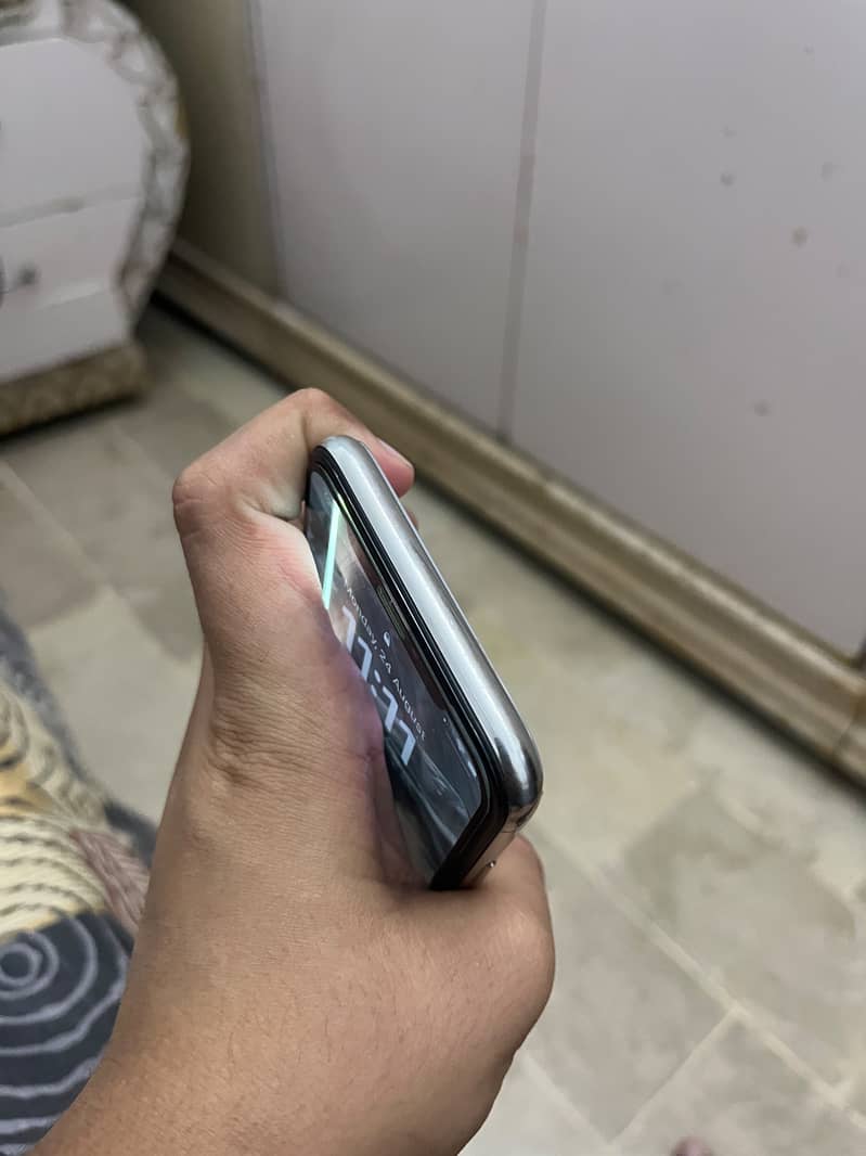 Apple iPhone X 1
