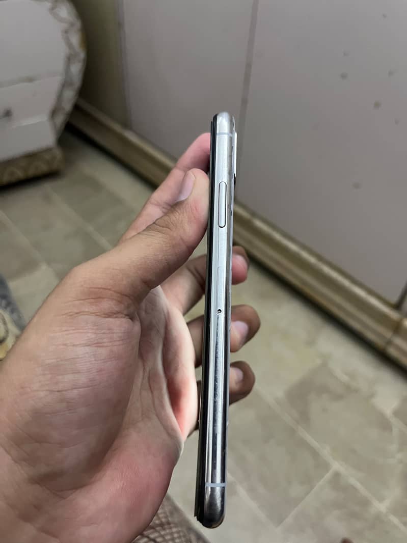 Apple iPhone X 7