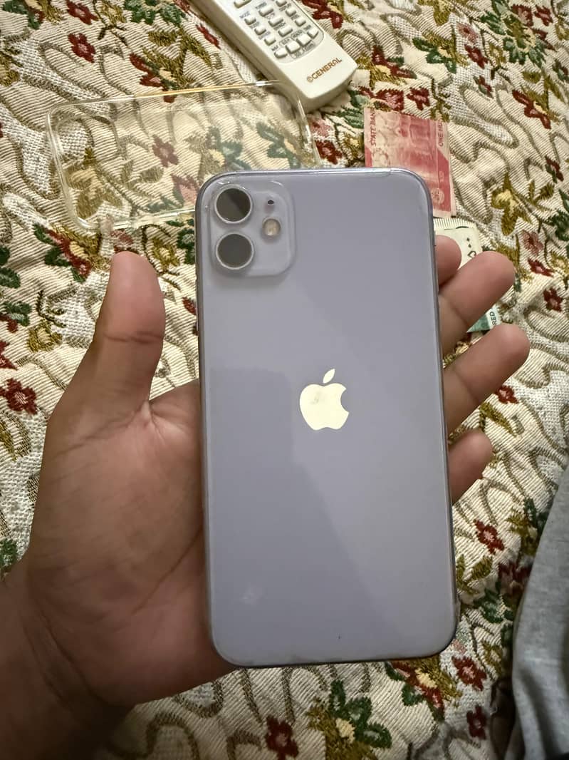 Apple iPhone 11 0
