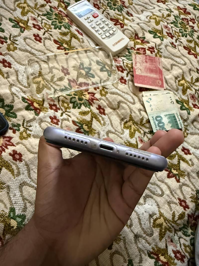 Apple iPhone 11 1