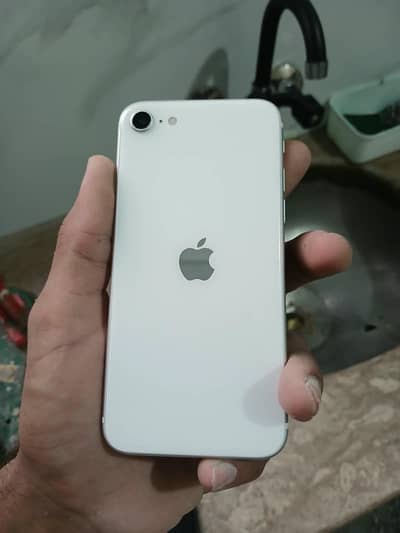 Apple iPhone SE 2020 officially pta approved