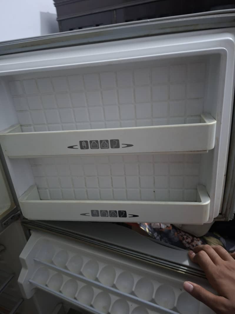 Dawlance Refrigerator 2