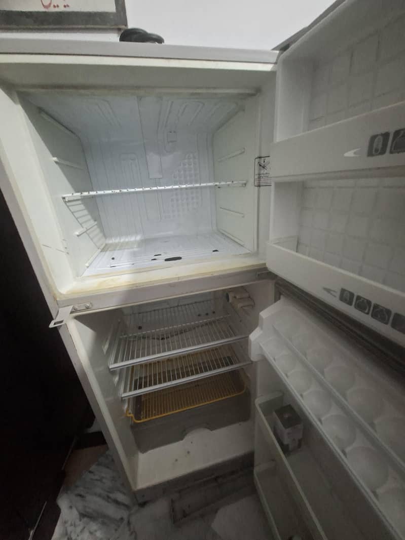 Dawlance Refrigerator 4