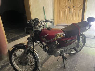 Honda CG 125.2013 model in very good condition