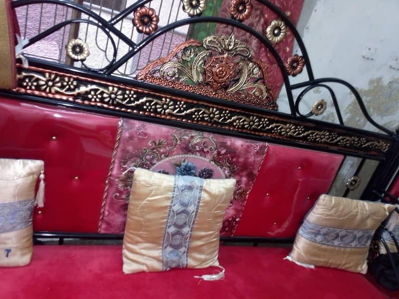 king bed 1