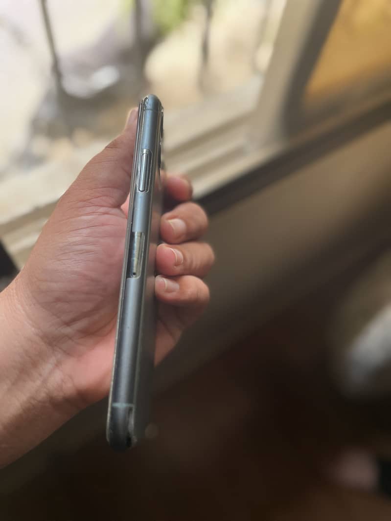 iphone 11 pro 3