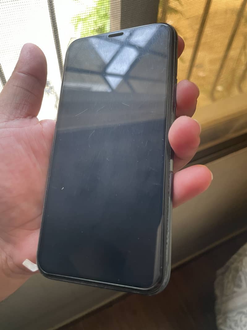iphone 11 pro 6