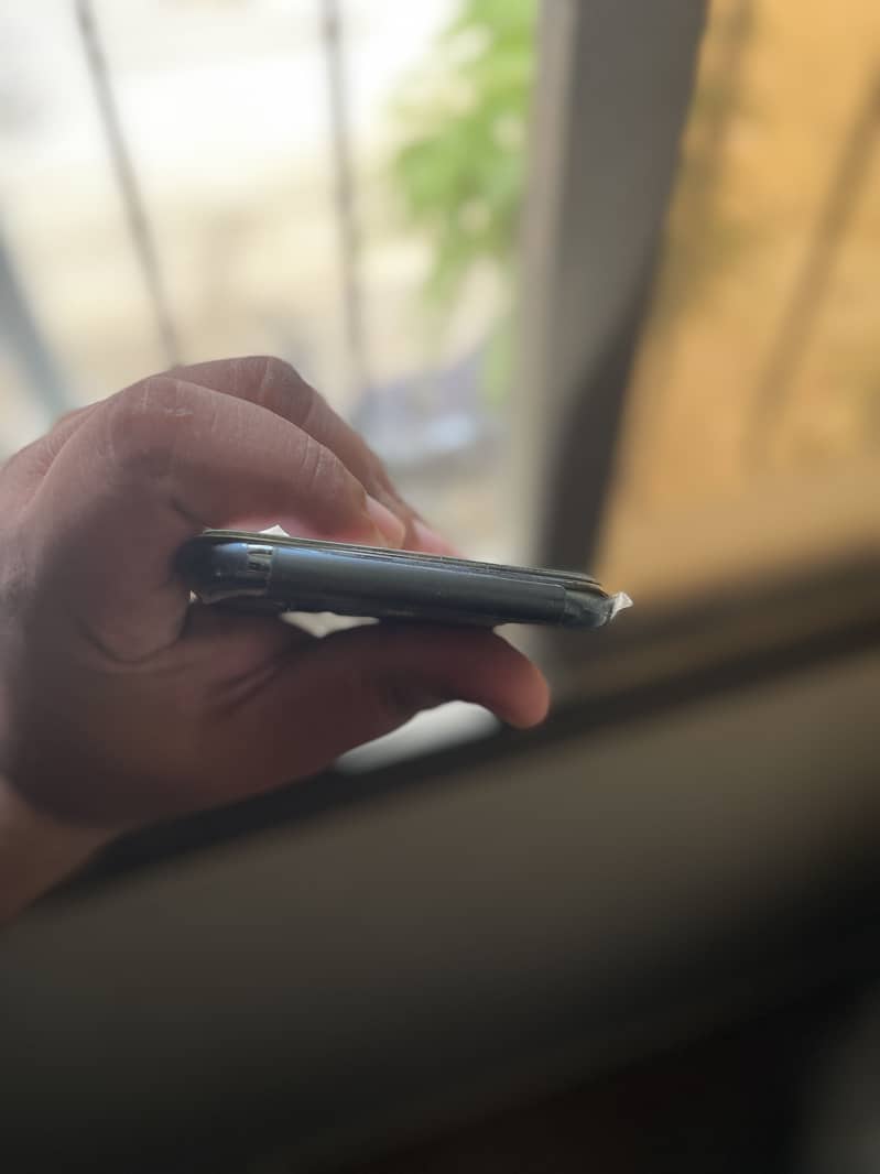 iphone 11 pro 7