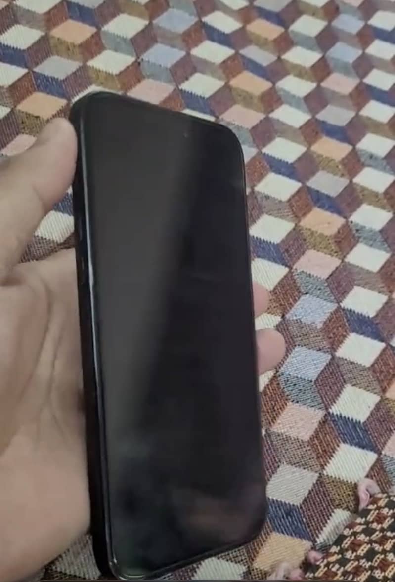 Apple iPhone 15 plus 1