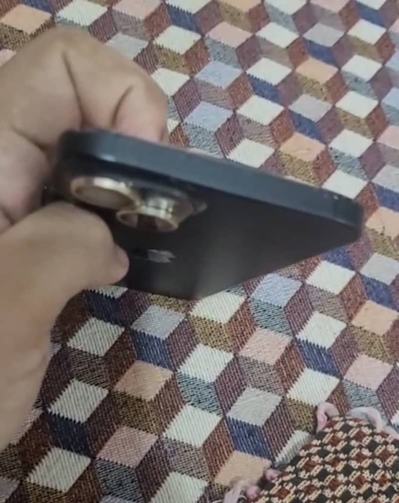 Apple iPhone 15 plus 3