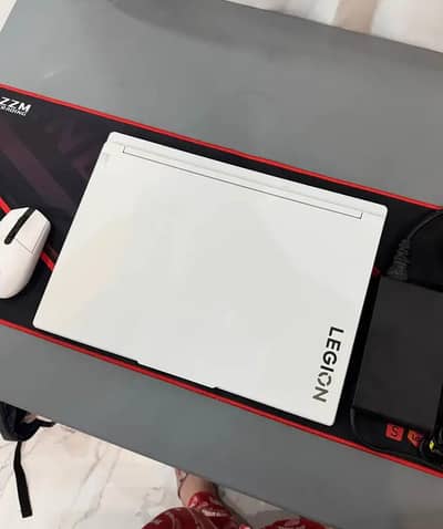 Lenovo Legion 7i – Gaming Monster | RTX 4070 | 32GB RAM | 1TB SSD