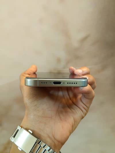 Apple iPhone 15 Pro