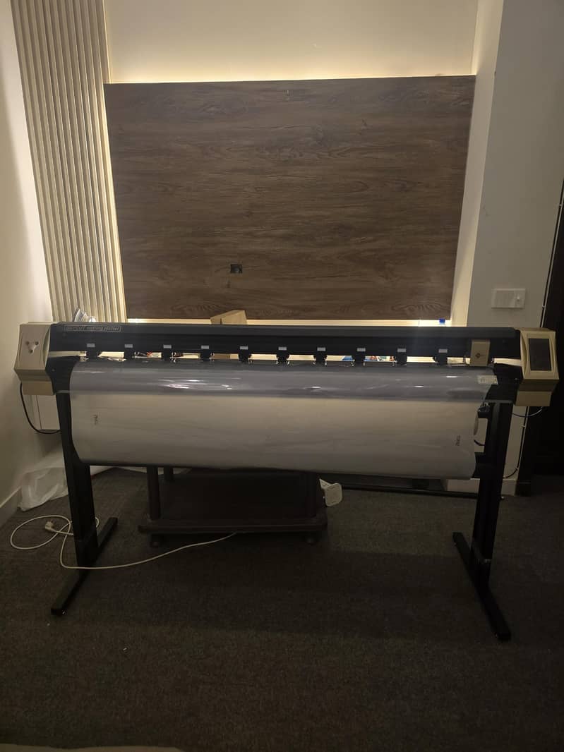 Skycut Cutting Plotter 1
