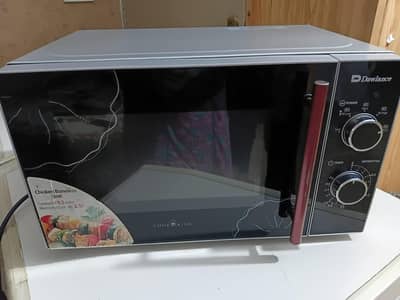 Dawlance Microwave Oven MD7 – Good Condition