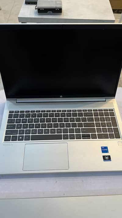 HP 450 G9 i5 12th Gen | 8/256 15.6Inc