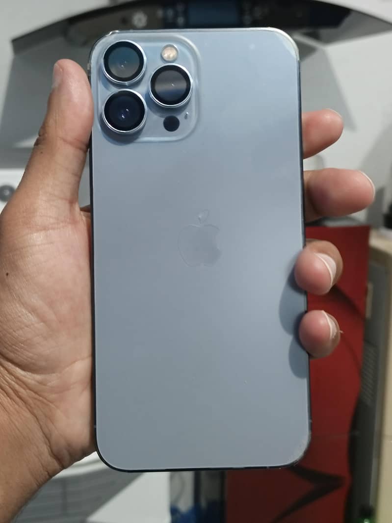 Apple iPhone 13 Pro Max 1