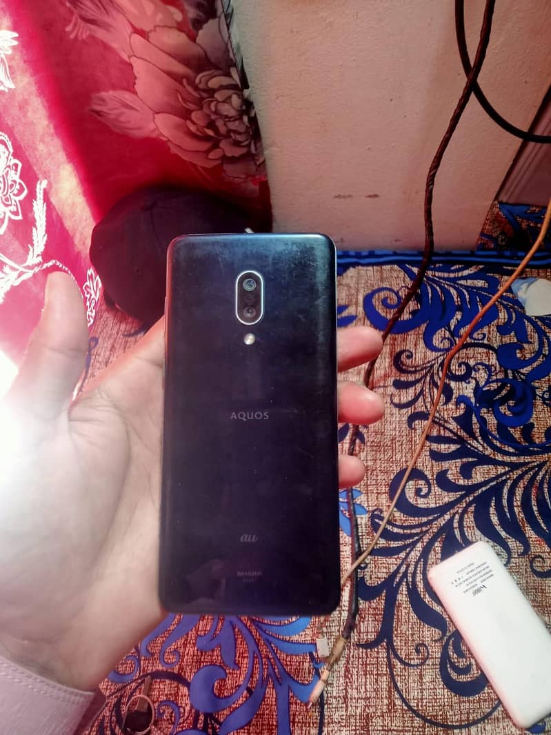 Sharp Aquos Zero 2 3