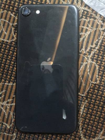 Apple iPhone SE