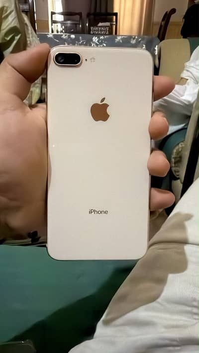 Apple iPhone 8 Plus