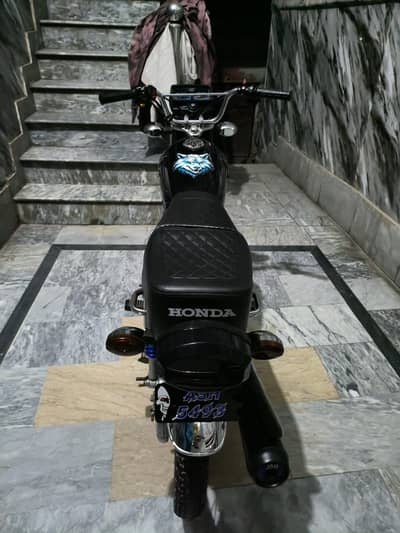 HONDA CG125 LIKE NEW