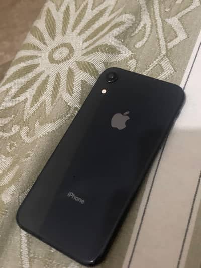 Apple iPhone XR