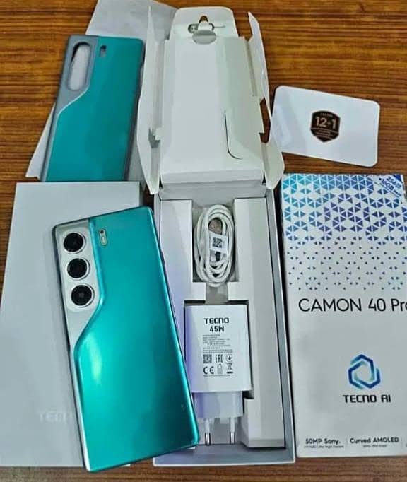 Tecno CAMON 40 Pro 0