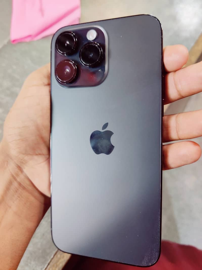 Apple iPhone 14 Pro Max 0
