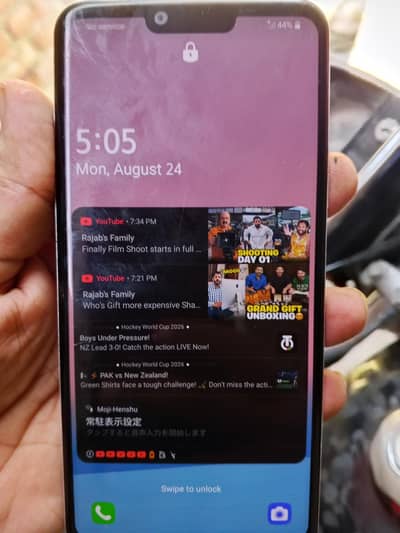 LG G2