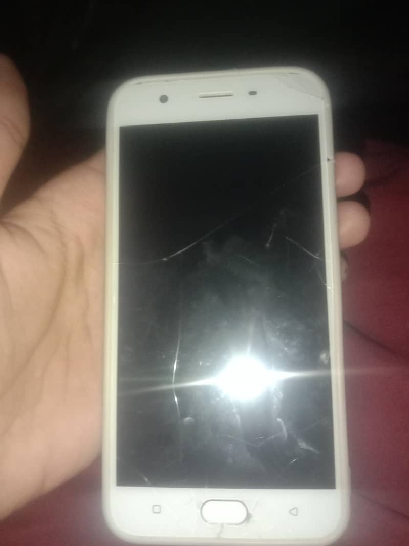 OPPO A57 0