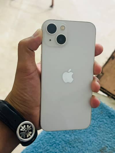 Apple iPhone 13
