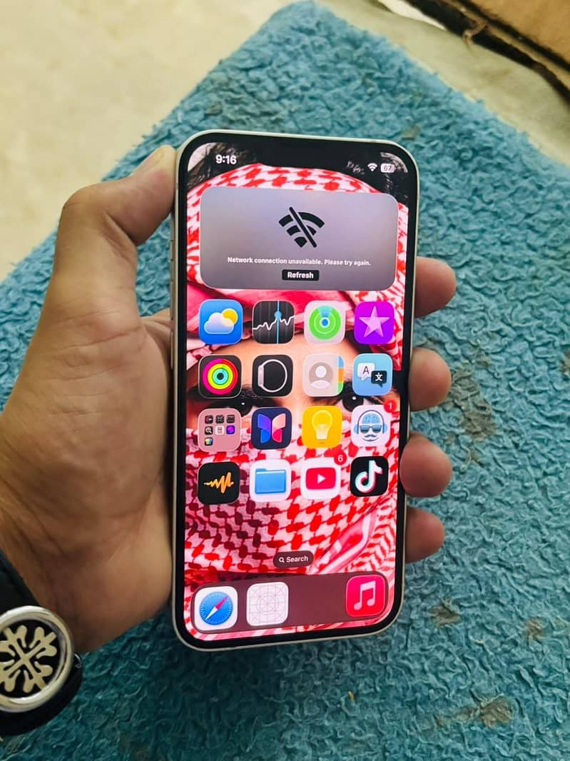 Apple iPhone 13 4