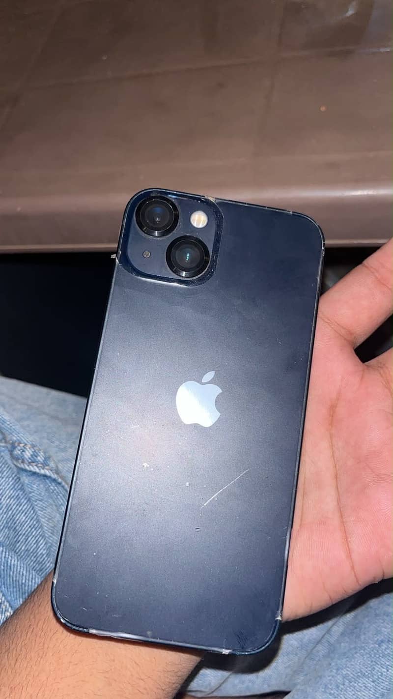 Apple iPhone 13 2