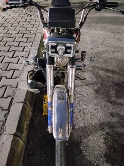 bike is for sale. kindly contact serious buyers. dealers stay away.