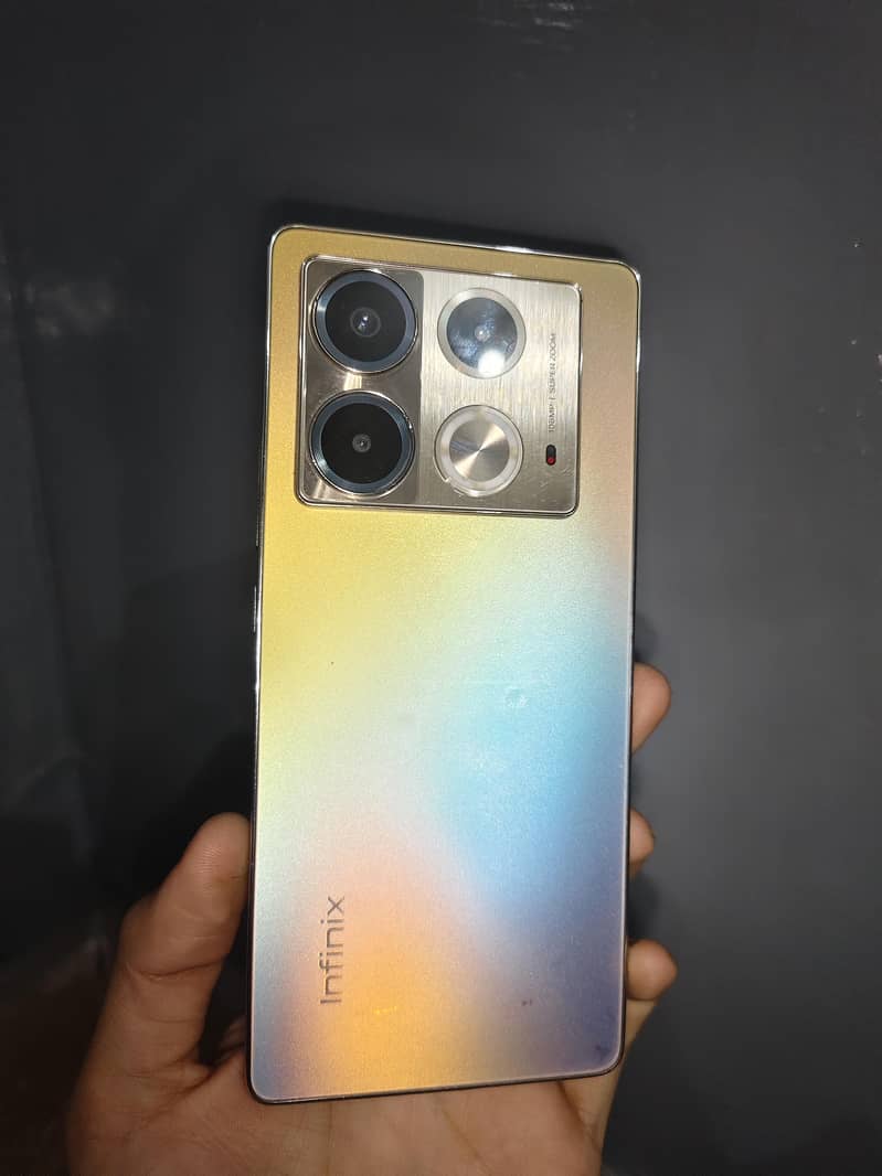 Infinix Note 40 5