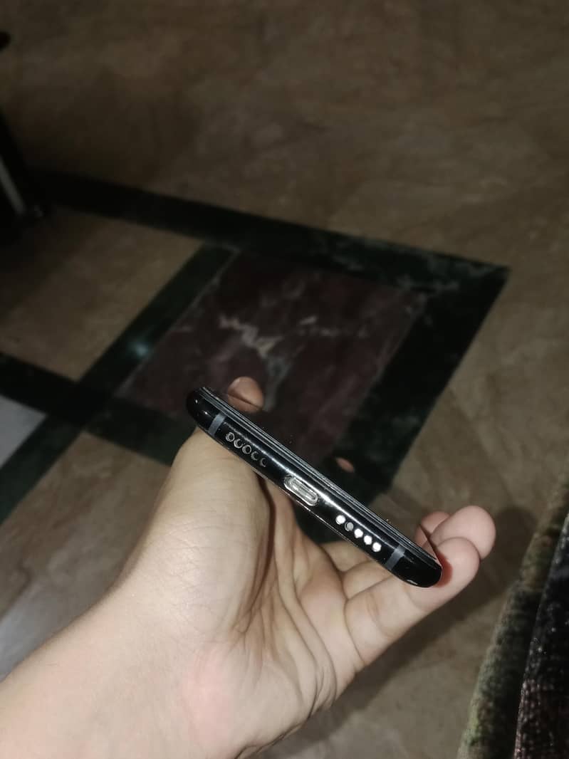 One Plus 6T 3