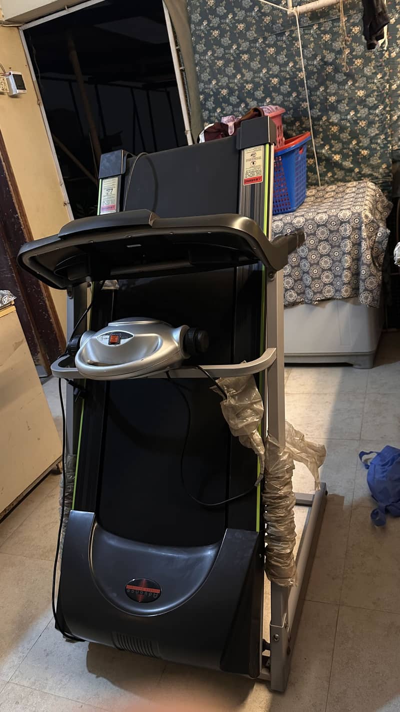 MOTORIZED TREADMILL 2