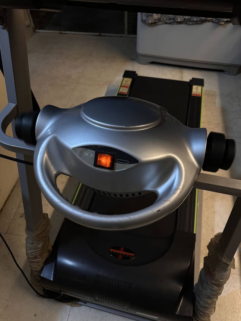 MOTORIZED TREADMILL 3