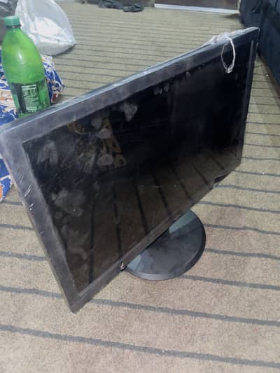 Fujitsu 19 Inch LED Monitor - Excellent Condition