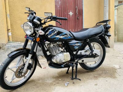 Suzuki GS-150 SE