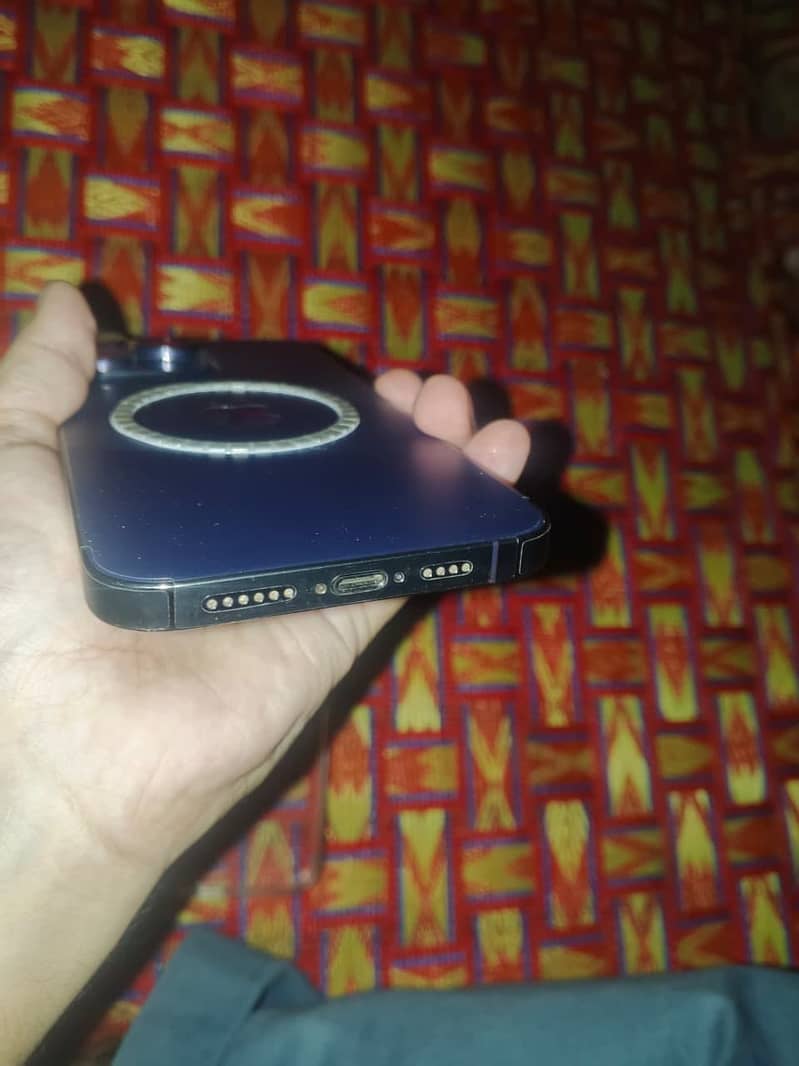 Apple iPhone 14 Pro Max 2
