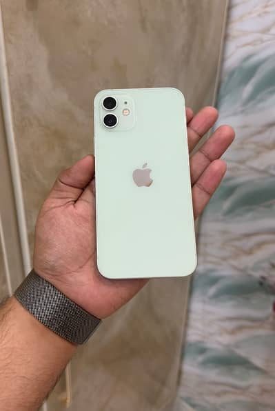 Apple iPhone 12