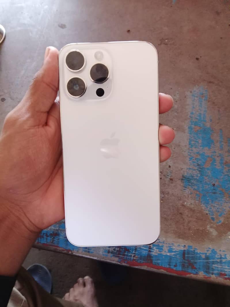 Apple iPhone 14 Pro Max 2
