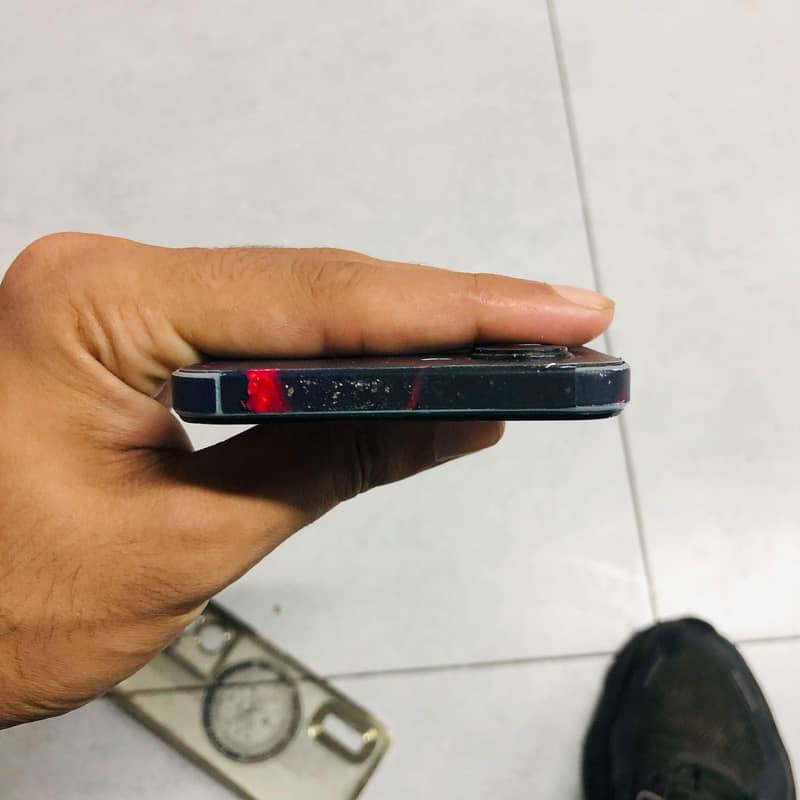Realme C33 1