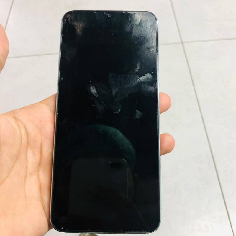 Realme C33 5