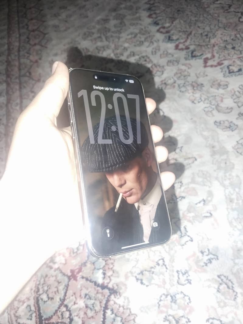 Apple iPhone 15 Pro Max 2